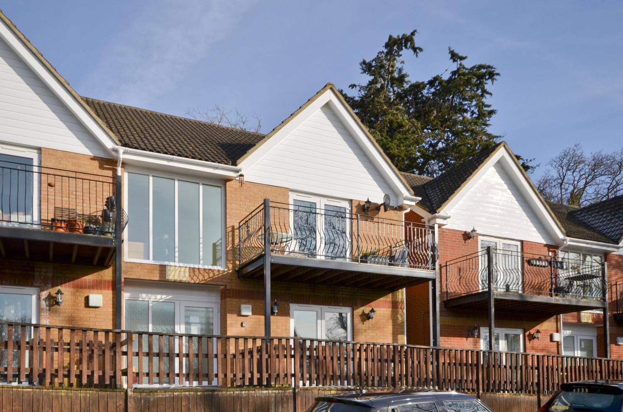 Whippingham, Creek Gardens - Isle Of Wight Apartment Wootton Bridge  Exterior photo